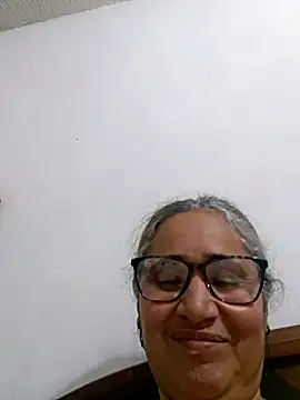 Snapshot of _candi chatting on 01/13/26, 02:37 candi online show from 01/13/26, 02:37