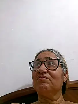 Snapshot of _candi chatting on 01/18/26, 02:37 candi online show from 01/18/26, 02:37