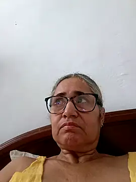 Snapshot of _candi chatting on 01/11/26, 01:07 candi online show from 01/11/26, 01:07