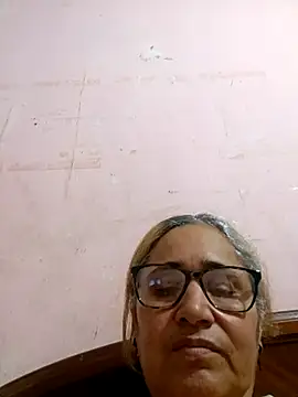 Snapshot of _candi chatting on 10/08/25, 01:51 candi online show from 10/08/25, 01:51