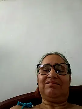  candi online show from 04/17/26, 12:52