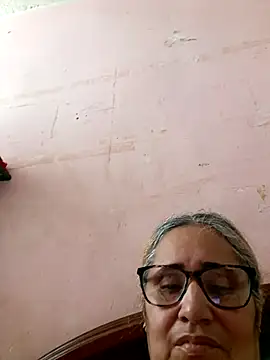 Snapshot of _candi chatting on 11/30/25, 04:30 candi online show from 11/30/25, 04:30