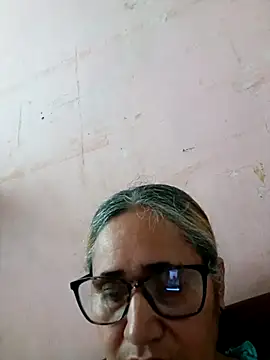 Snapshot of _candi chatting on 12/01/25, 12:17 candi online show from 12/01/25, 12:17