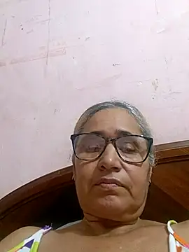 Snapshot of _candi chatting on 11/07/25, 03:33 candi online show from 11/07/25, 03:33