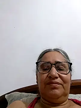  candi online show from 04/23/26, 03:57