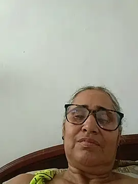  candi online show from 05/17/26, 07:14