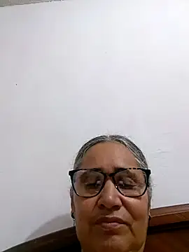 Snapshot of _candi chatting on 02/12/26, 02:55 candi online show from 02/12/26, 02:55