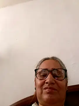  candi online show from 04/14/26, 02:33