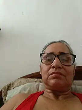  candi online show from 05/27/26, 02:57