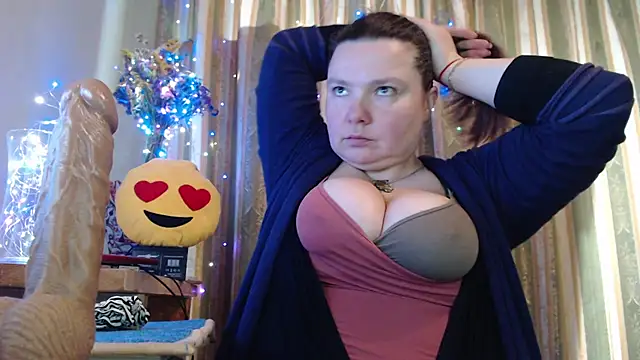 amorelara online show from 02/20/26, 07:10