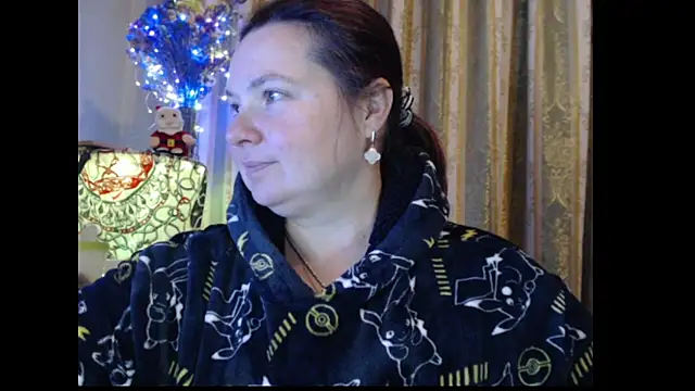 amorelara online show from 10/26/25, 02:50