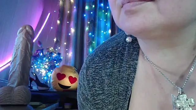 amorelara online show from 05/19/26, 06:04