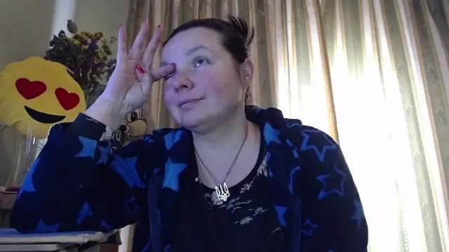 amorelara online show from 03/28/26, 07:53