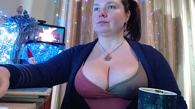 amorelara online show from 02/07/26, 01:08