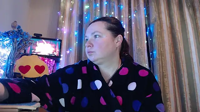 amorelara online show from 02/12/26, 06:02