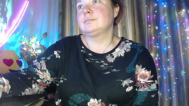 amorelara online show from 07/13/26, 12:04