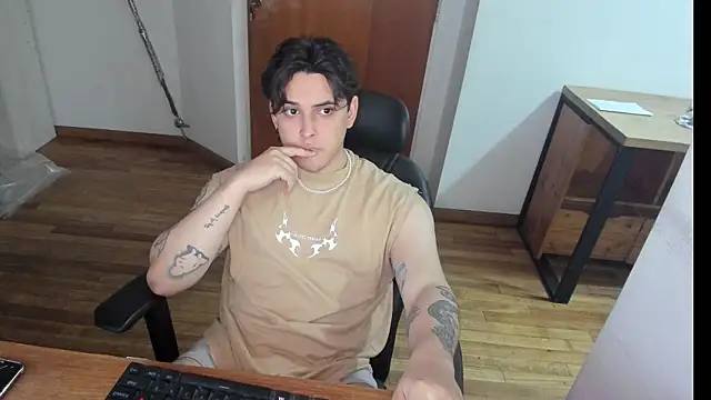 Snapshot of Markuss_b chatting on 01/29/25, 01:48 Markuss b online show from 01/29/25, 01:48