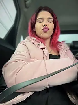 RiriRoseey online show from 12/01/25, 09:10