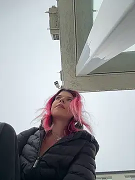 RiriRoseey online show from 10/26/25, 07:53