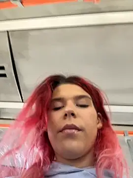 RiriRoseey online show from 09/18/25, 06:38