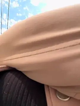 RiriRoseey online show from 04/20/26, 08:06