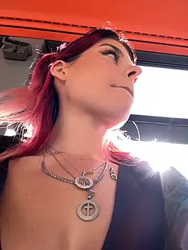 RiriRoseey online show from 10/29/25, 08:02