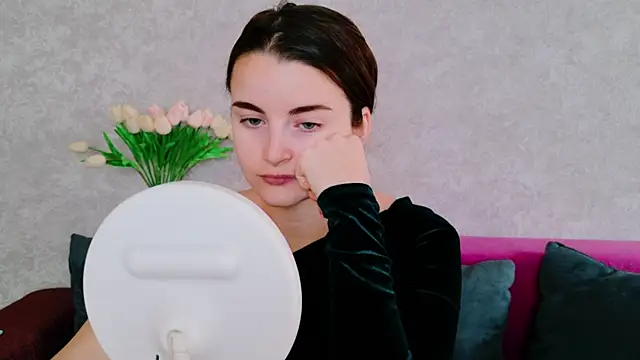 Miss Arwen online show from 10/06/25, 03:51