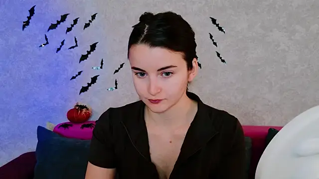 Miss Arwen online show from 10/13/25, 03:30