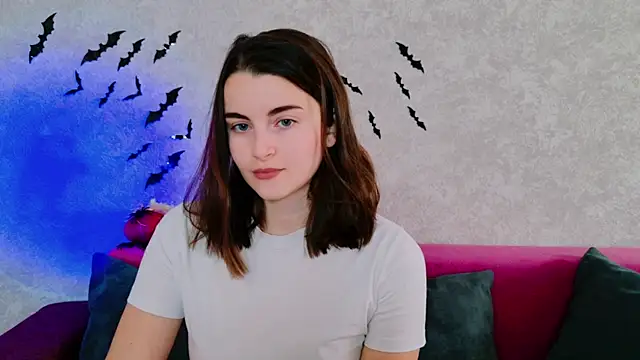 Miss Arwen online show from 10/23/25, 04:22