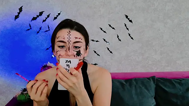 Miss Arwen online show from 10/31/25, 03:03