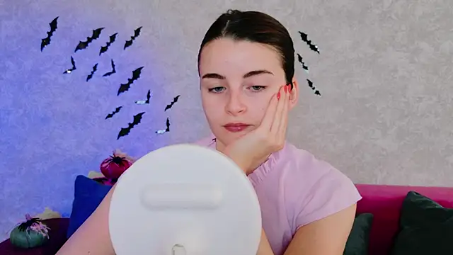 Miss Arwen online show from 10/14/25, 03:51