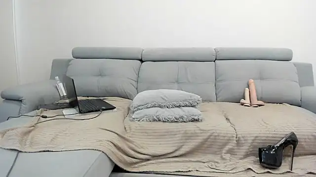 Kristina Sinclair online show from 04/23/26, 12:29