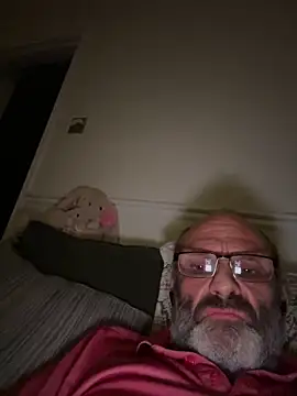 Shyboy817 online show from 10/24/25, 01:37