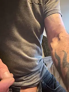 Shyboy817 online show from 12/18/25, 12:20