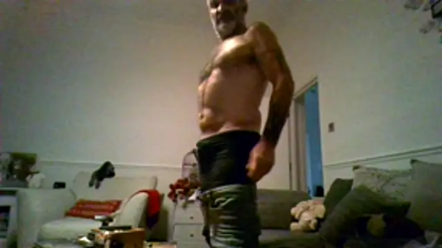 Shyboy817 online show from 12/03/25, 06:40