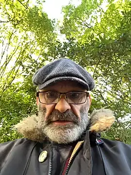 Shyboy817 online show from 10/28/25, 02:16