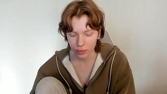 Snapshot of StellaDavis chatting on 02/02/26, 09:41 StellaDavis online show from 02/02/26, 09:41