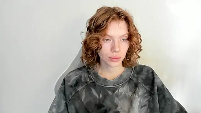 StellaDavis online show from 12/16/25, 08:18