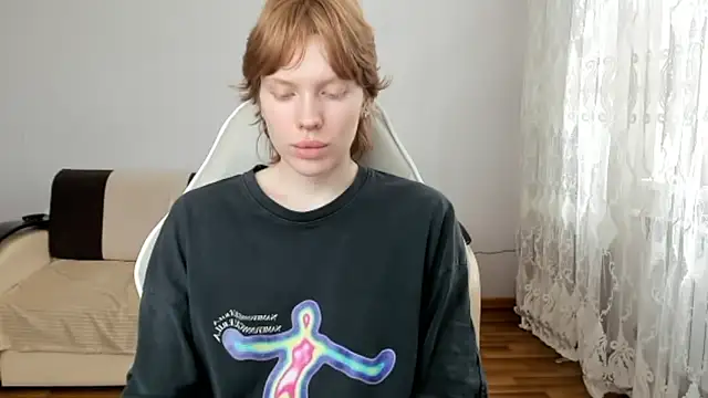 Snapshot of StellaDavis chatting on 06/12/26, 11:08 StellaDavis online show from 06/12/26, 11:08
