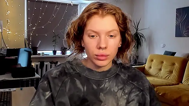 Snapshot of StellaDavis chatting on 02/26/25, 10:49 StellaDavis online show from 02/26/25, 10:49