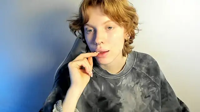 Snapshot of StellaDavis chatting on 01/07/26, 06:13 StellaDavis online show from 01/07/26, 06:13