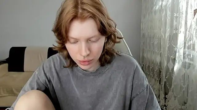 StellaDavis online show from 05/13/26, 10:44