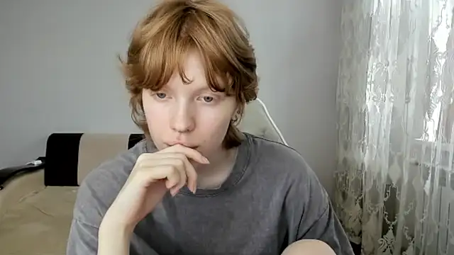 Snapshot of StellaDavis chatting on 07/08/26, 11:00 StellaDavis online show from 07/08/26, 11:00