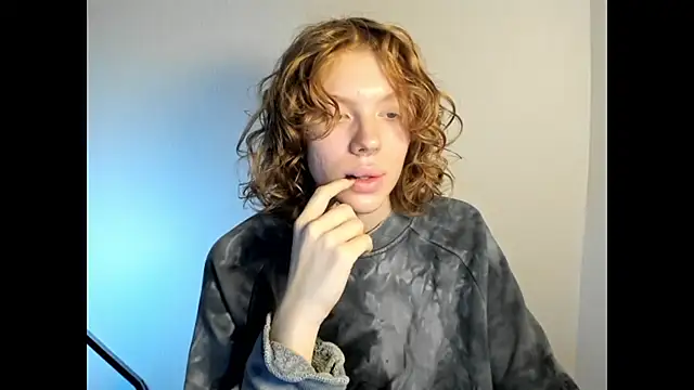 StellaDavis online show from 11/19/25, 08:58