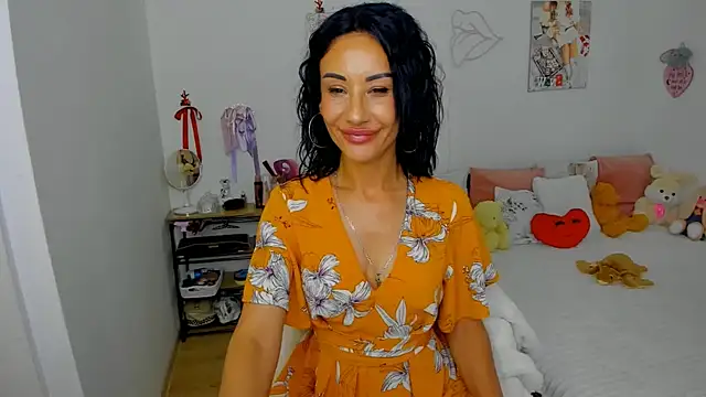 Snapshot of Blackeyeslady chatting on 06/10/26, 01:56 Blackeyeslady online show from 06/10/26, 01:56