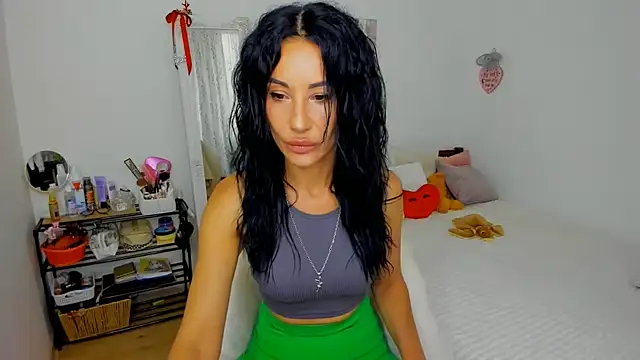 Snapshot of Blackeyeslady chatting on 05/22/26, 01:31 Blackeyeslady online show from 05/22/26, 01:31