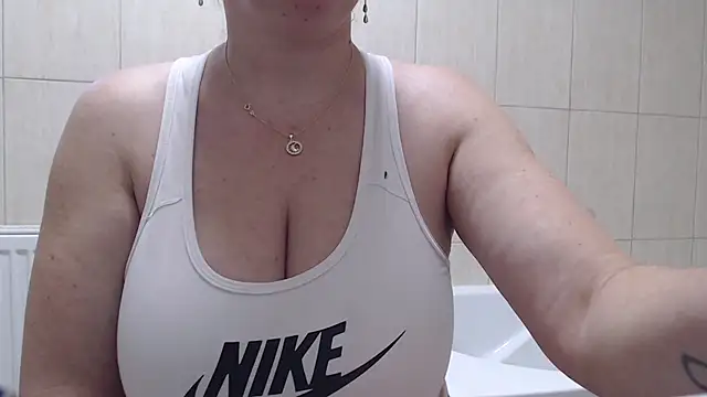 newamyy online show from 02/28/26, 06:24