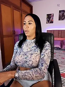 charlotte bayron02 online show from 04/18/26, 12:24