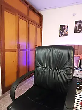 charlotte bayron02 online show from 04/15/26, 12:38