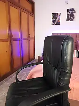 charlotte bayron02 online show from 04/12/26, 12:36